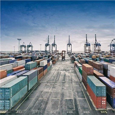 Trasmissjoni tal-Merkanzija bl-Ajru u l-Oċean